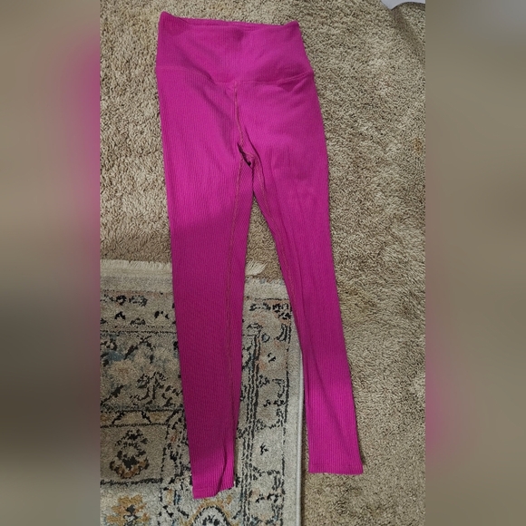 CARBON 38 Ribbed 7/8 Lcgging In Magenta. Size Small - Picture 11 of 11